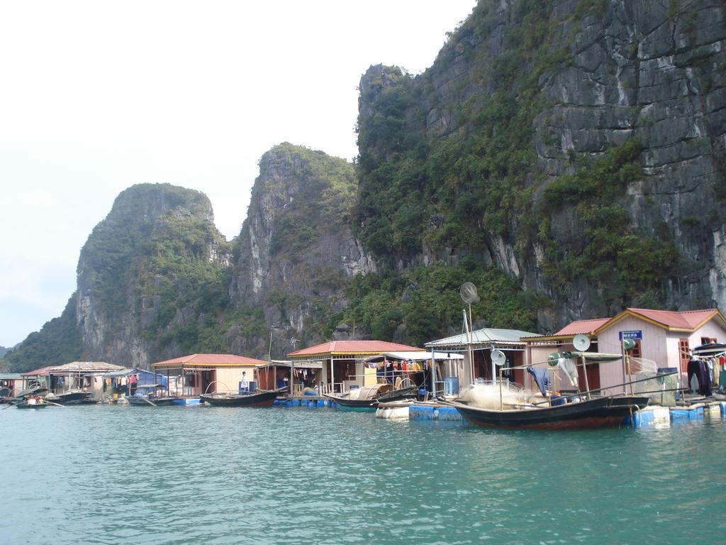 Halong Happy Hostel (Adults Only) Χα Λονγκ Εξωτερικό φωτογραφία